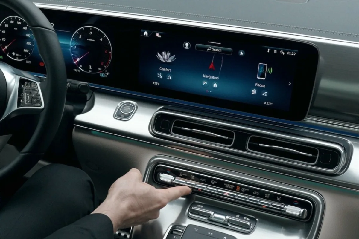 Interior Mercedes-Benz V-Class cu scaune captain's chair